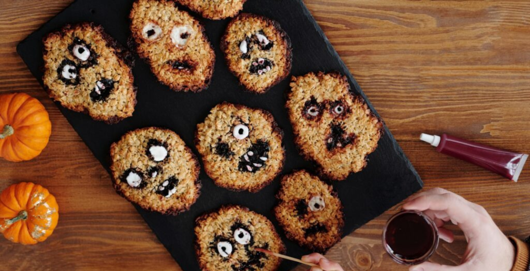 Image: Cupcakes with scary faces