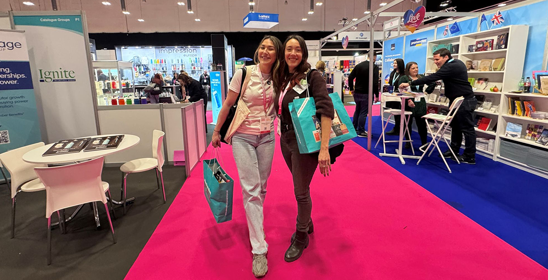 Image of Kayleigh and Gordana from Swagpack at Merch World 2026